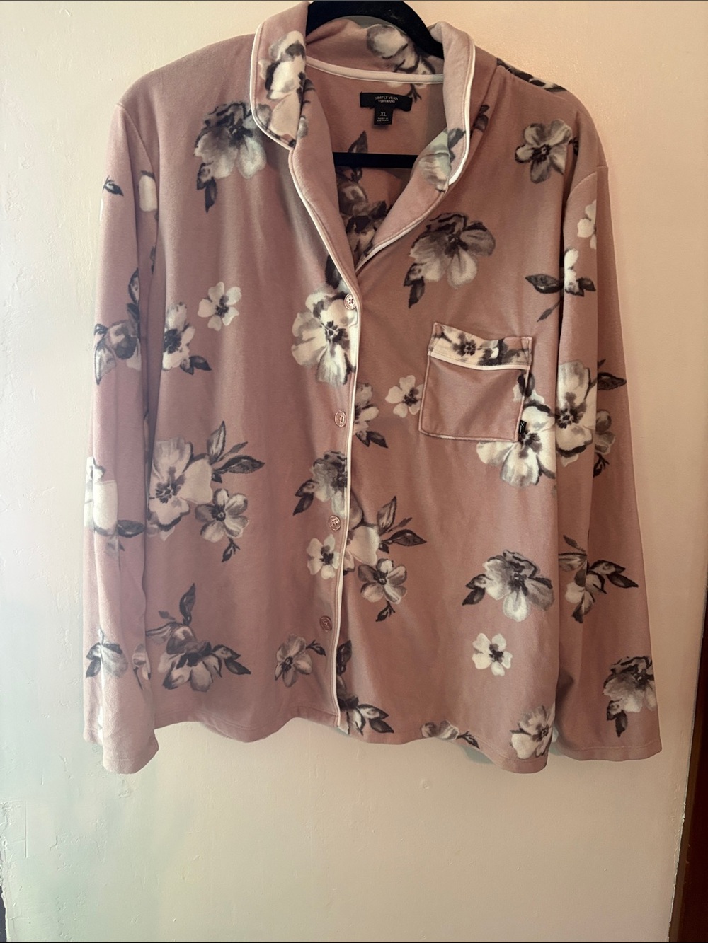 Simply Vera Vera Wang Pink and Black Floral Pajama Set - Picture 8 of 12